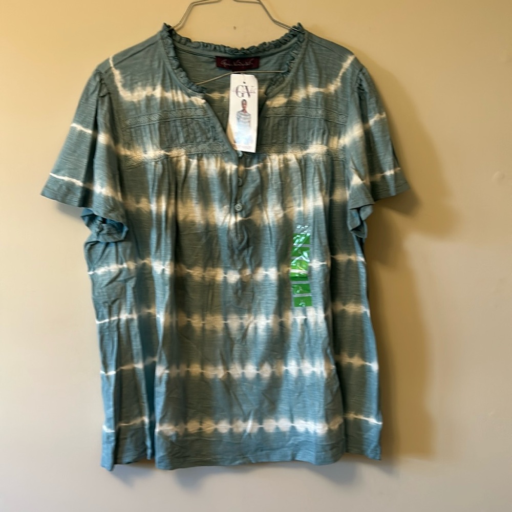GLORIA VANDERBILT teeshirt new with tags size large hand tie dyed new wi…